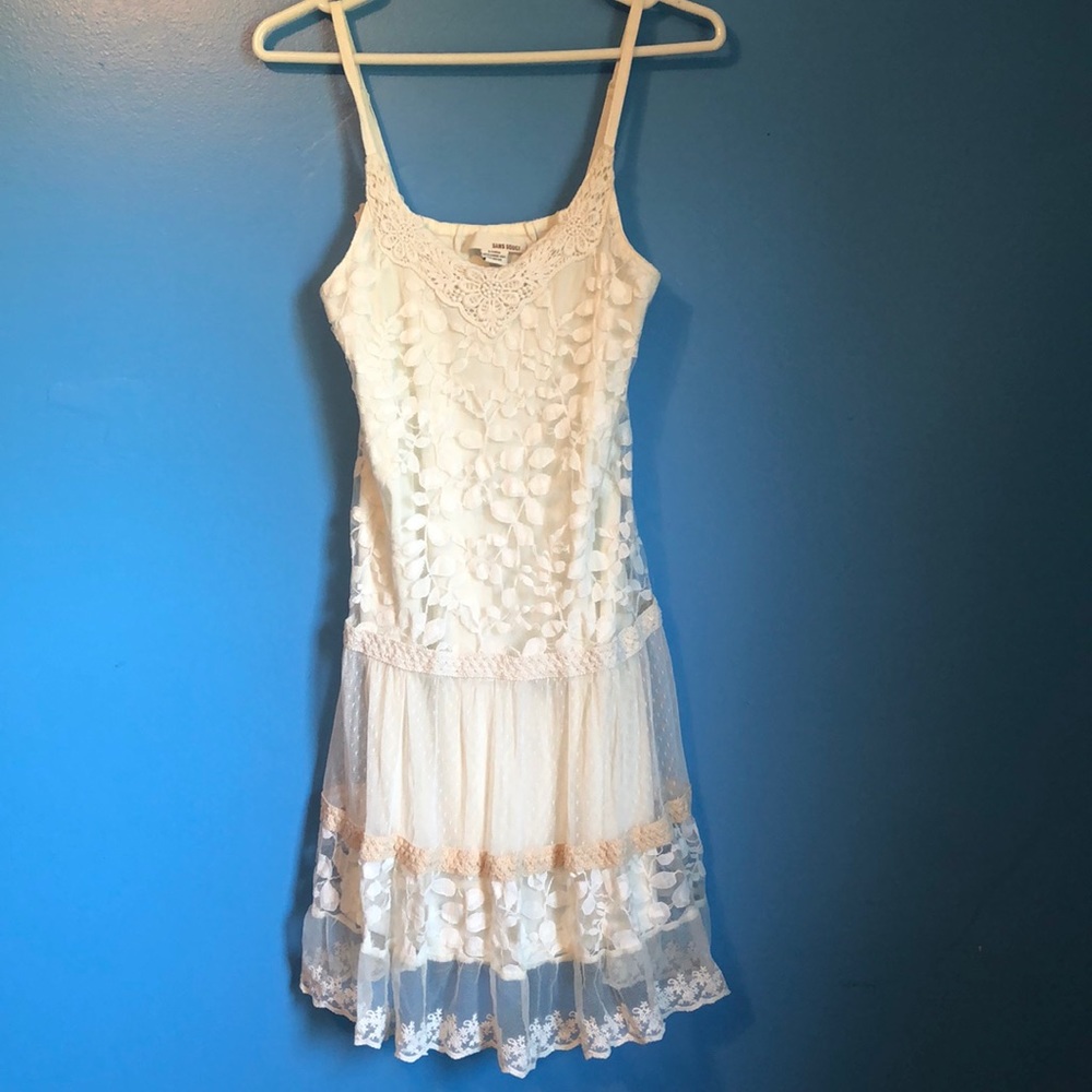 Sans Souci Lace Dress